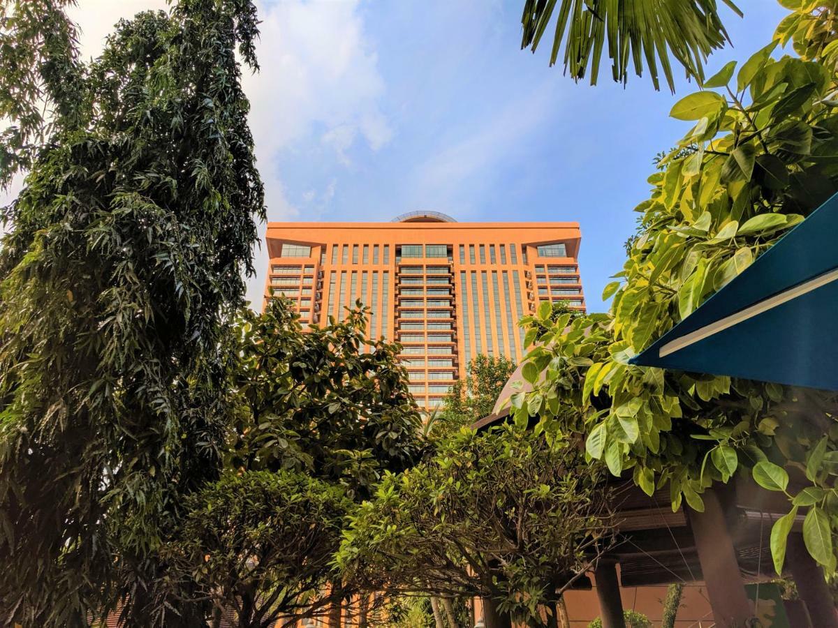 Serviced @ Times Square Apartemen