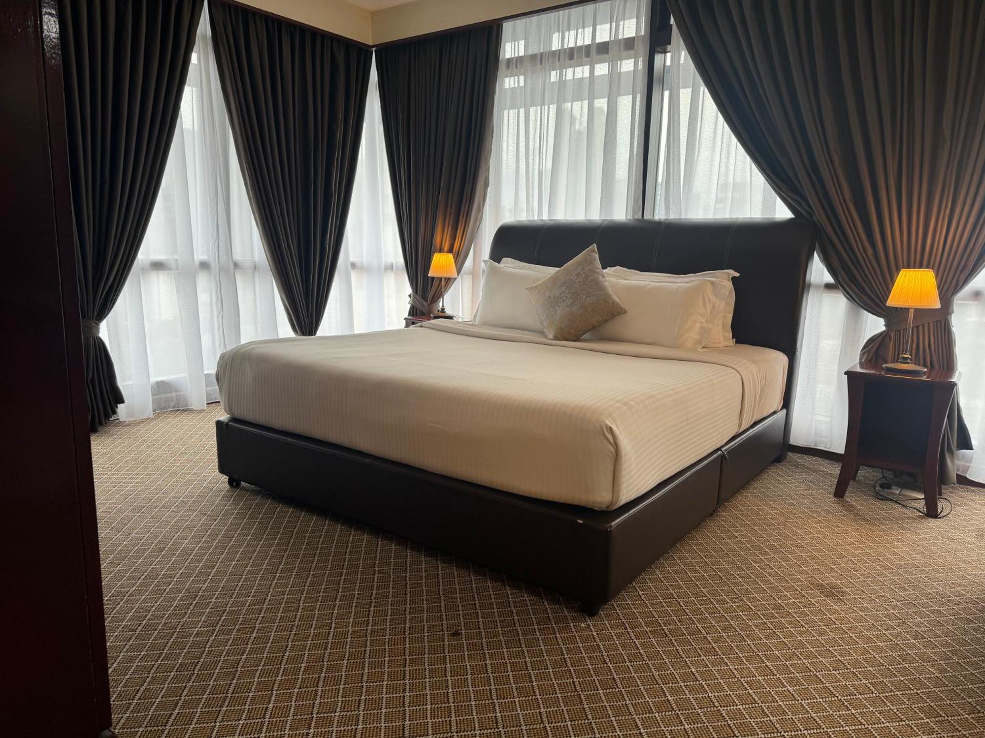 Apartment Serviced @ Times Square