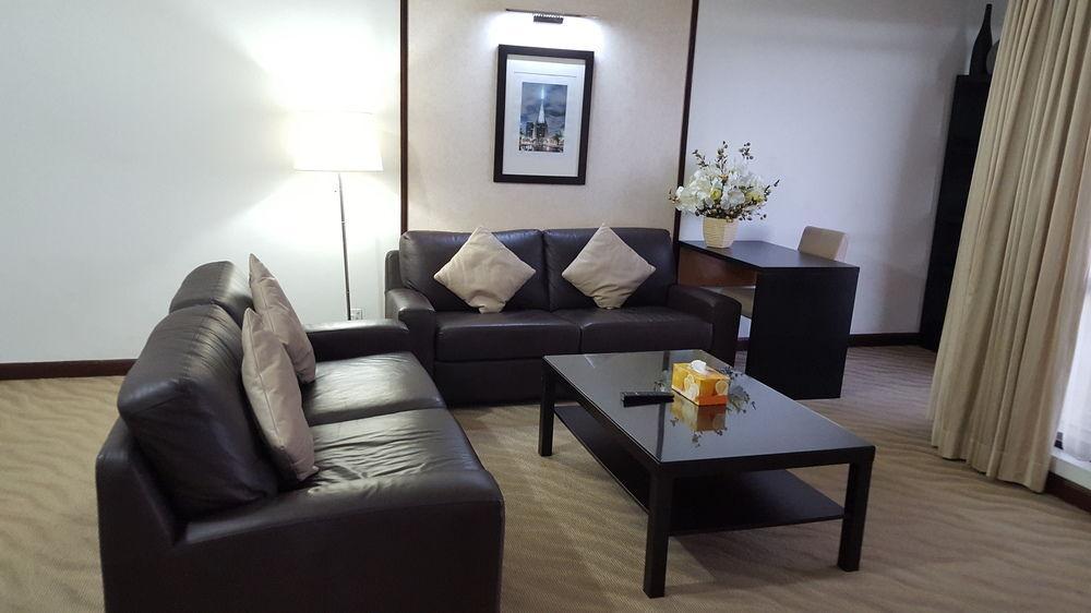 Serviced @ Times Square Apartment *