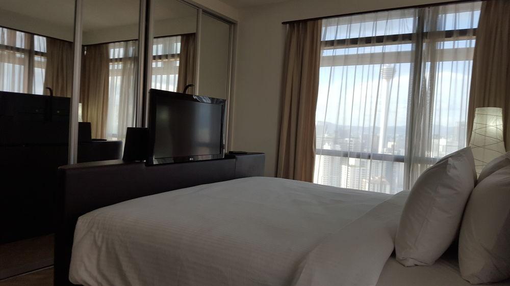Serviced @ Times Square Apartment *